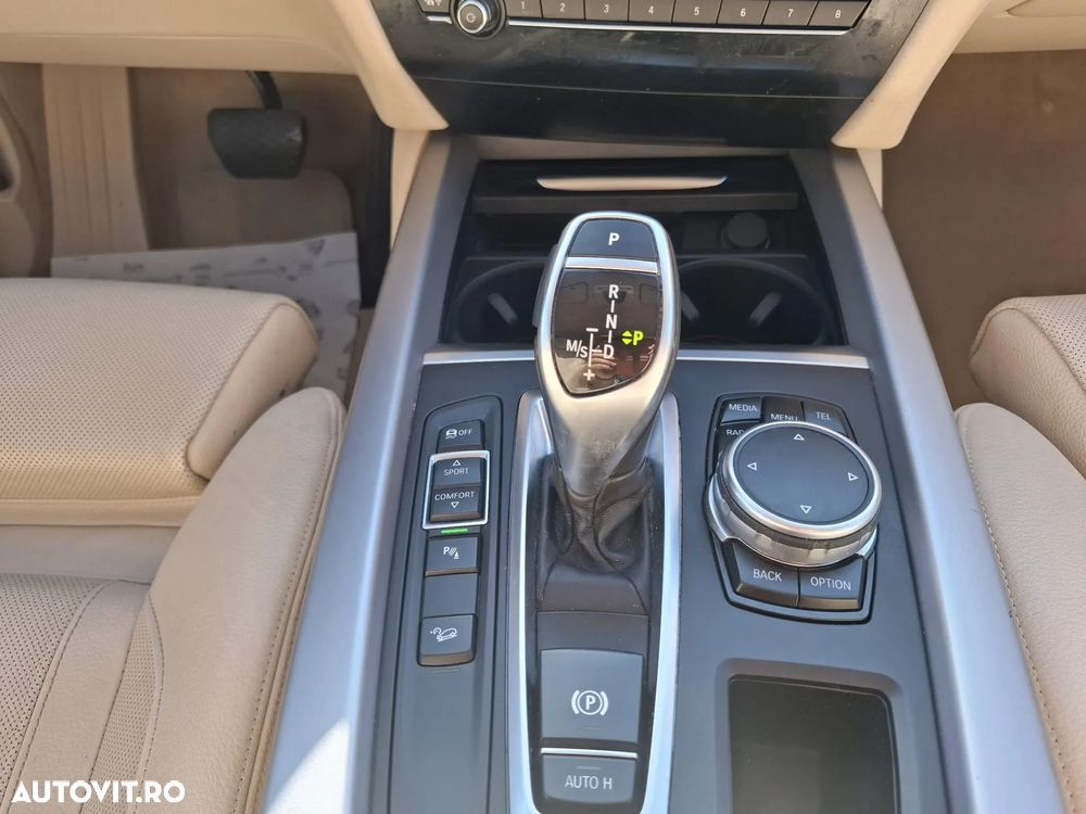 BMW X5 xDrive30d - 13