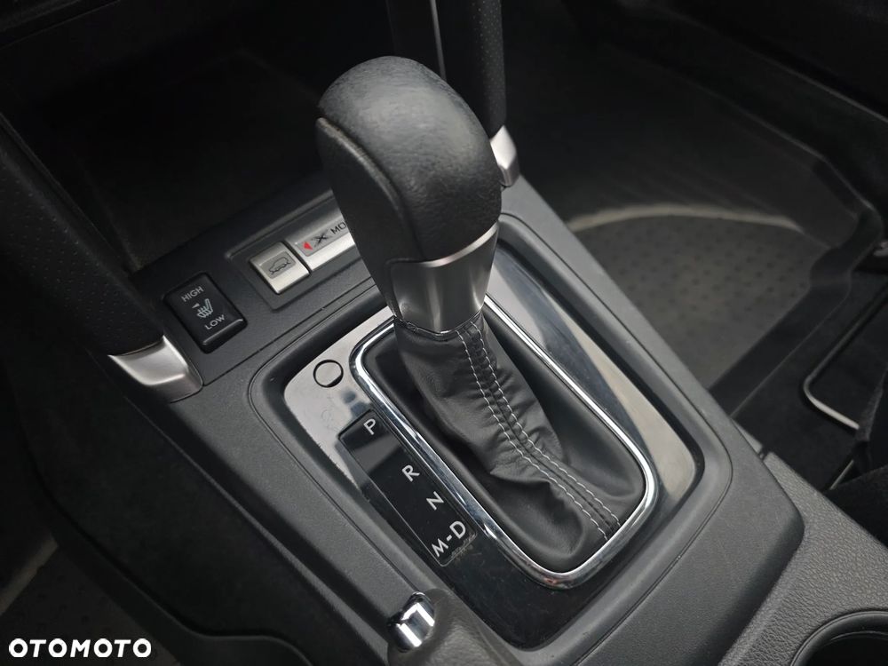 Subaru Forester 2.0 XT Platinum Lineartronic - 22