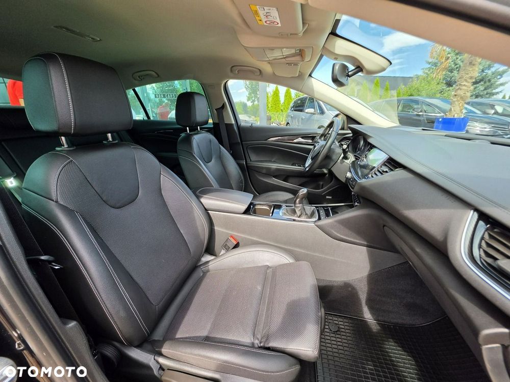 Opel Insignia 1.6 Exclusive - 30