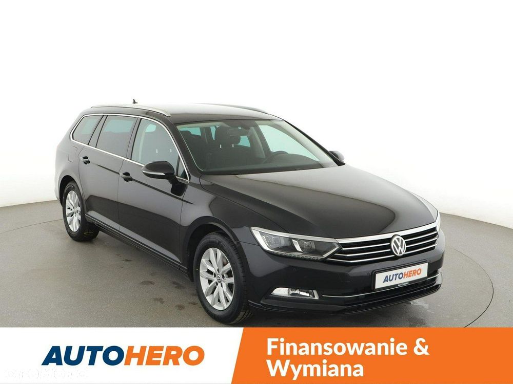 Volkswagen Passat - 11