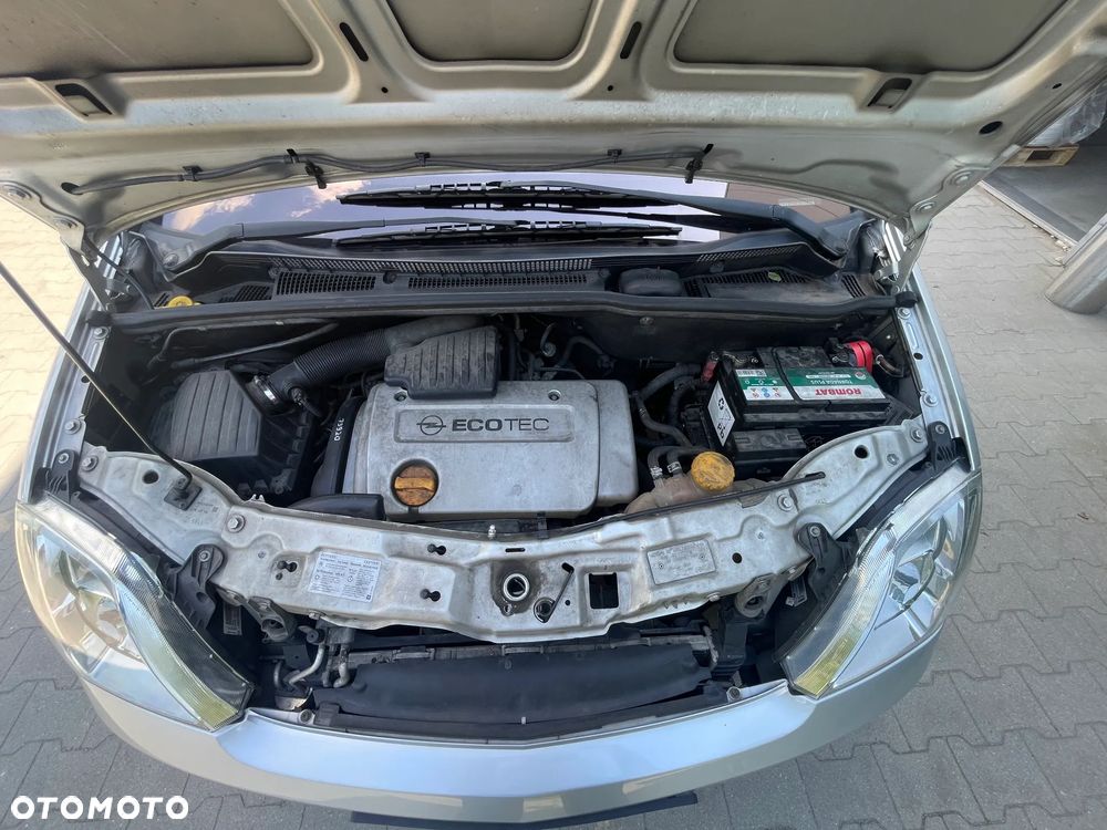Opel Meriva 1.6 16V Cosmo - 17