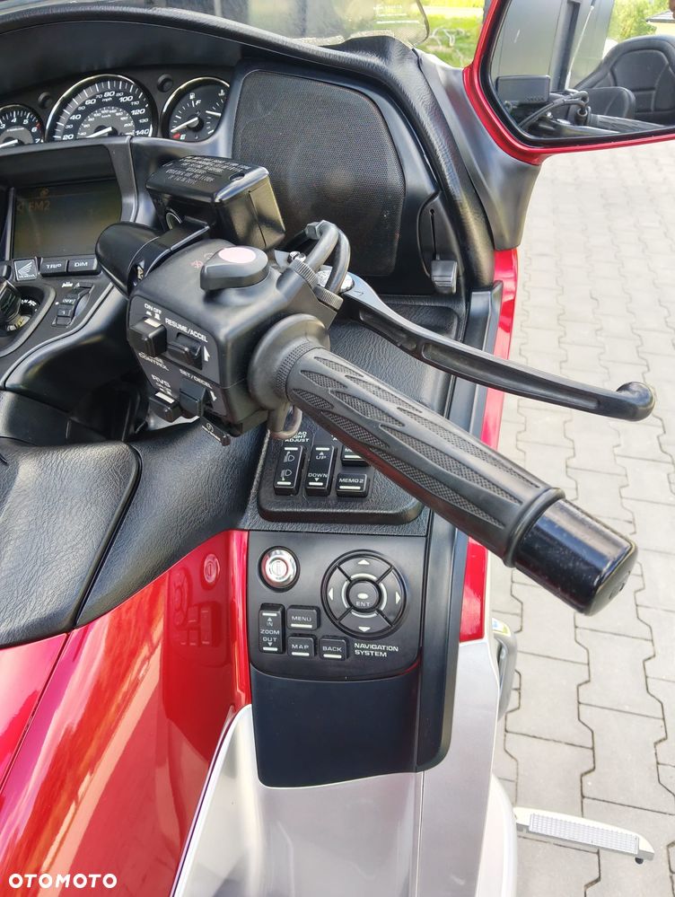 Honda GL - 11