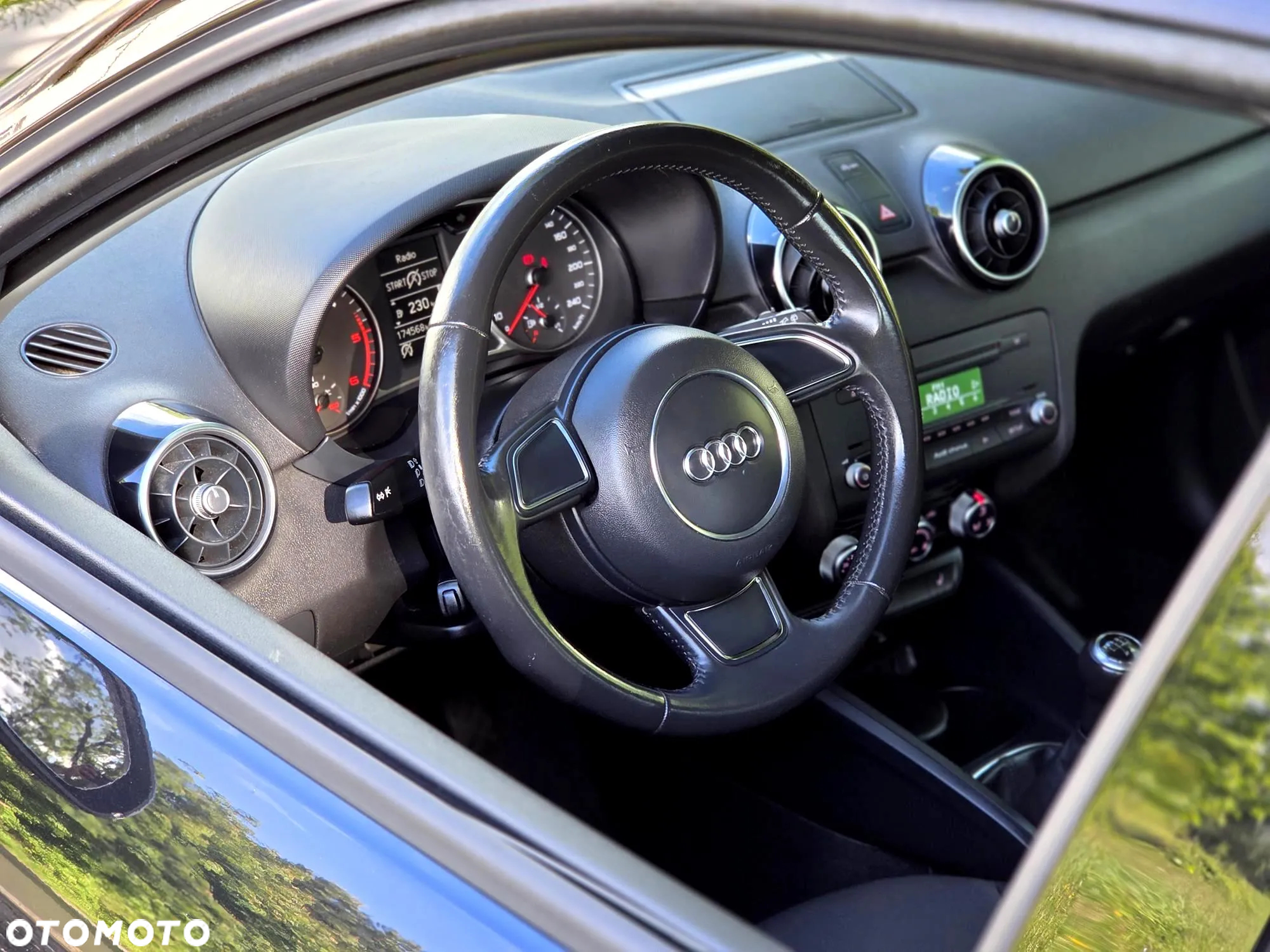 Audi A1 1.6 TDI Sportback S line Sportpaket - 31