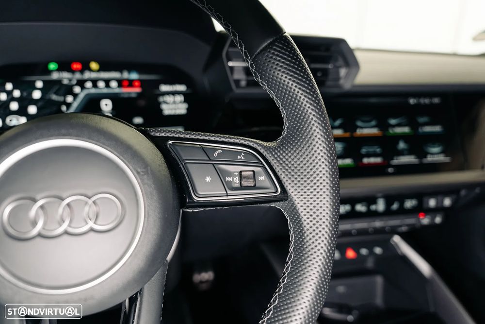 Audi S3 TFSI quattro S tronic - 27