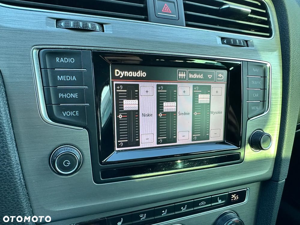 Volkswagen Golf 2.0 TDI (BlueMotion Technology) Comfortline - 29