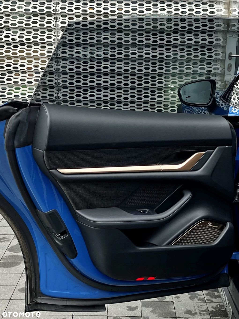 Porsche Taycan Turbo S - 24