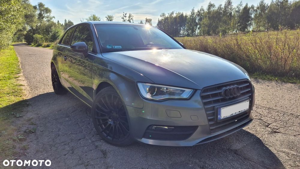 Audi A3 3-drzwiowe 2.0 TDI Attraction - 1