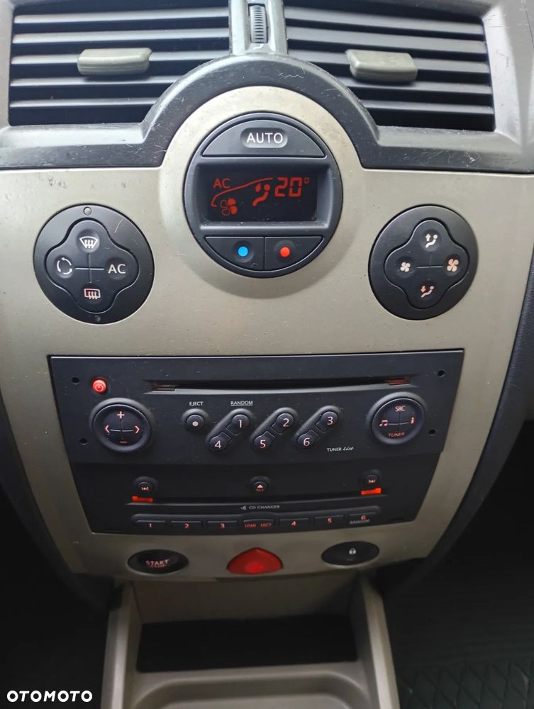 Renault Megane 1.6 Privilege - 13