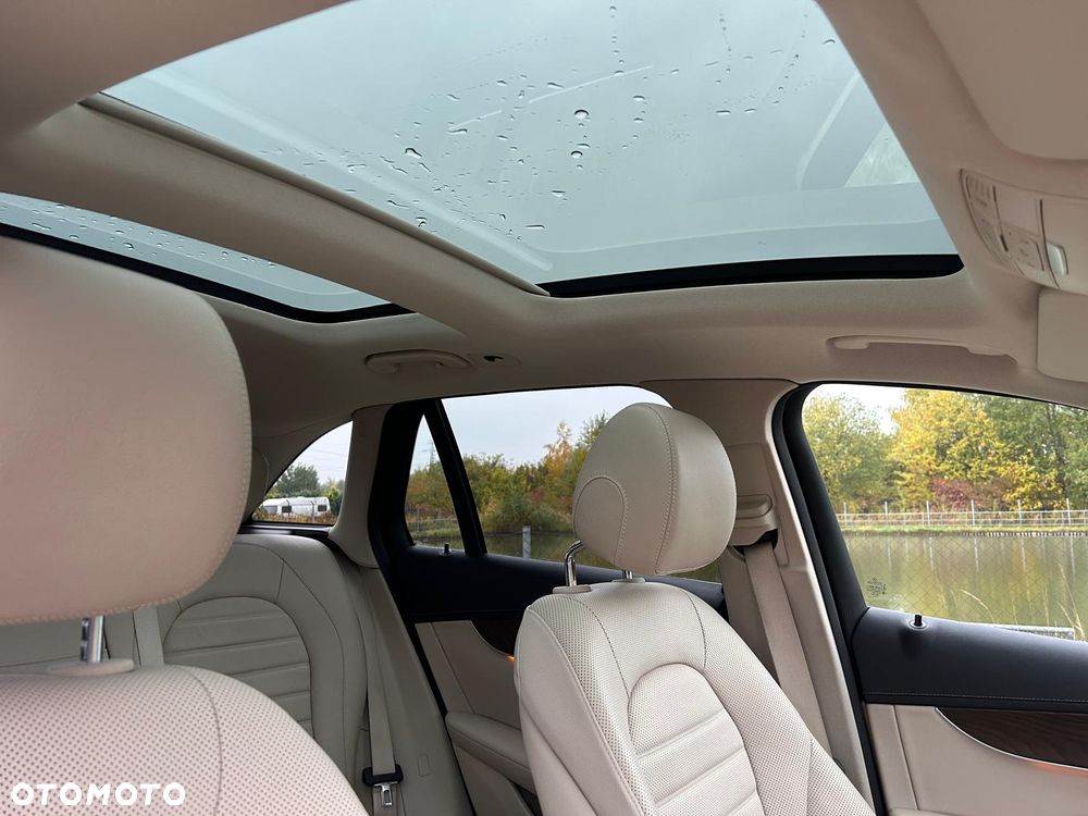 Mercedes-Benz GLC 220 d 4Matic 9G-TRONIC - 8