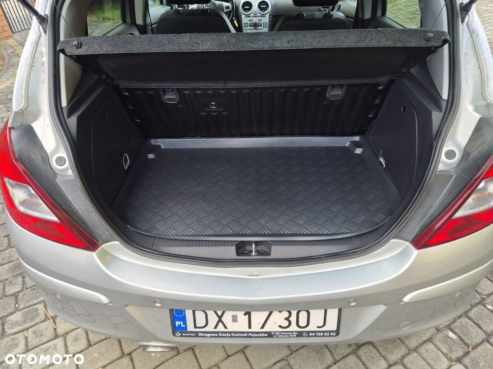 Opel Corsa - 12
