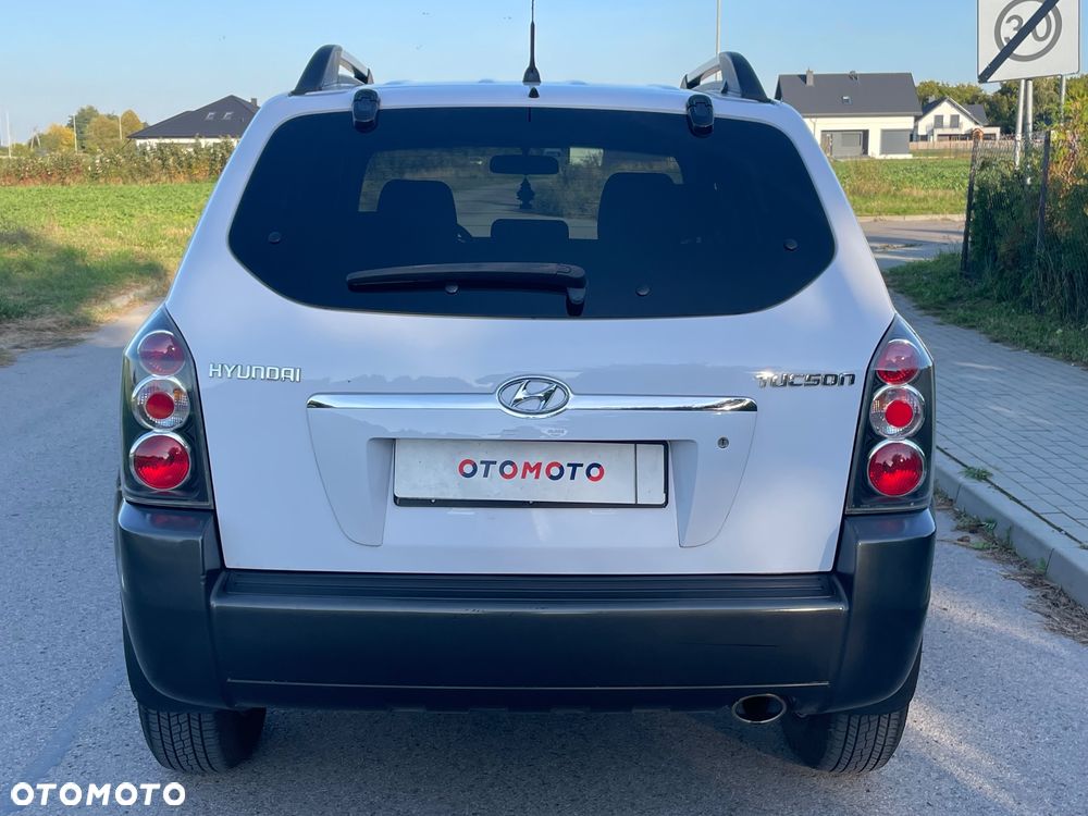 Hyundai Tucson 2.0 2WD GLS Style - 27