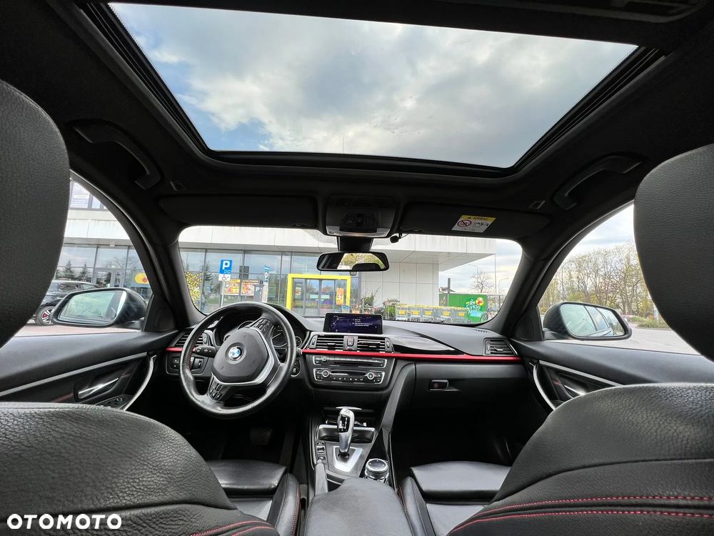 BMW Seria 3 328i Sport Line - 13