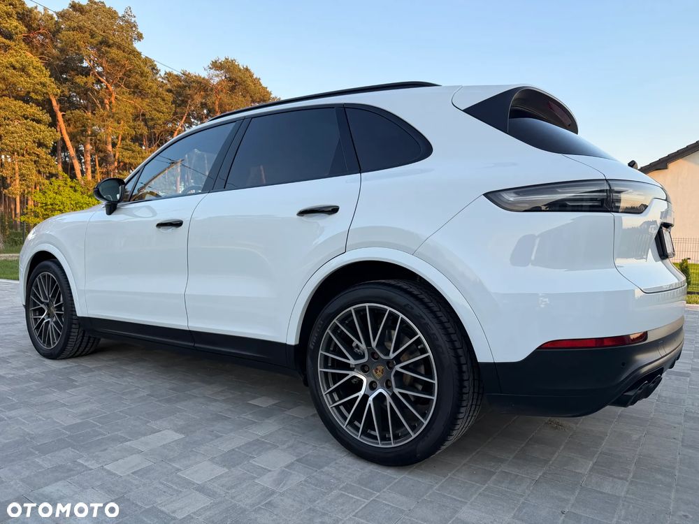 Porsche Cayenne Platinum Edition - 1