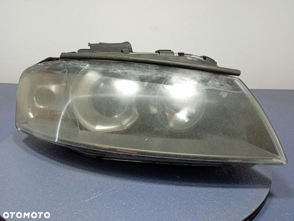 AUDI A3 8P REFLEKTOR PRAWY PRZÓD LAMPA PRZEDNIA XENON EU 8P0941004D - 1