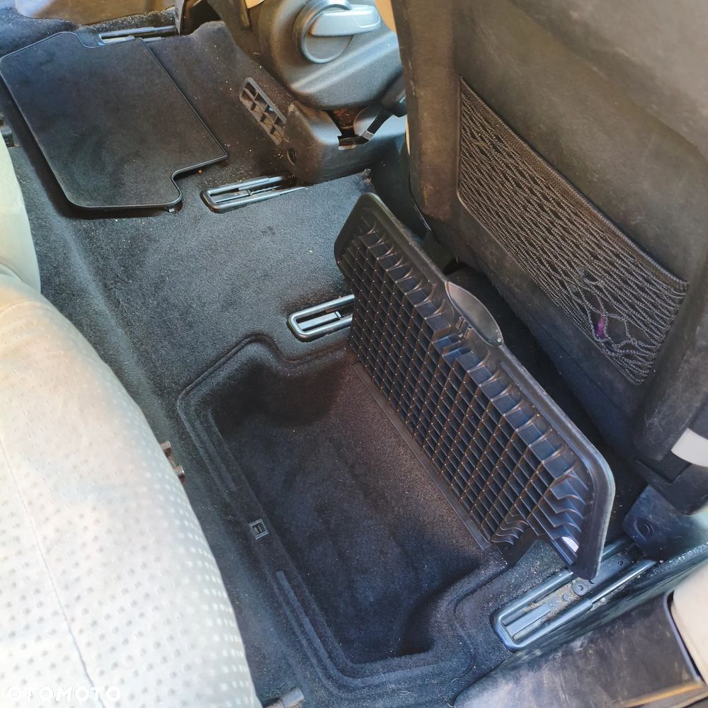 Citroën C4 Grand Picasso 2.0 HDi Exclusive - 26