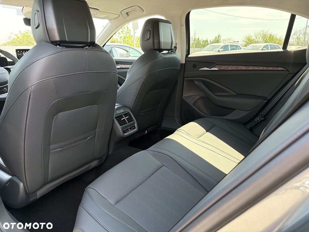 Skoda Superb 2.0 TDI SCR 4x4 L&K DSG - 27