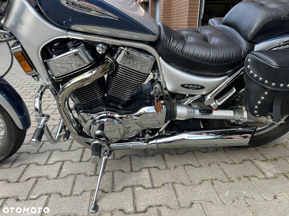 Suzuki Intruder - 7