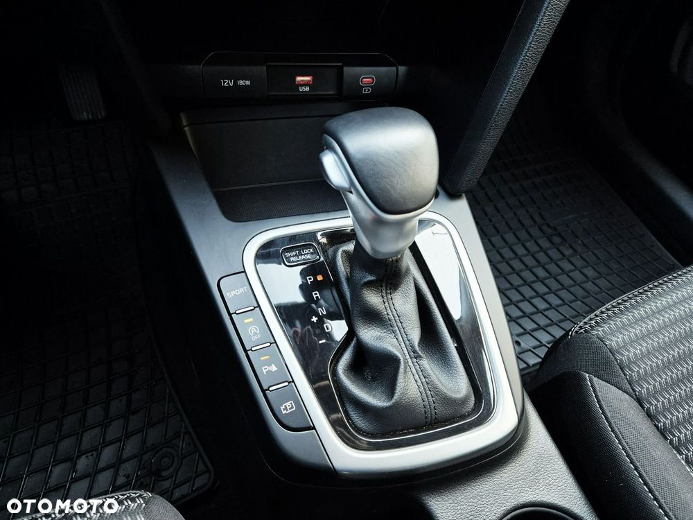 Kia Ceed 1.5 T-GDI M DCT - 22
