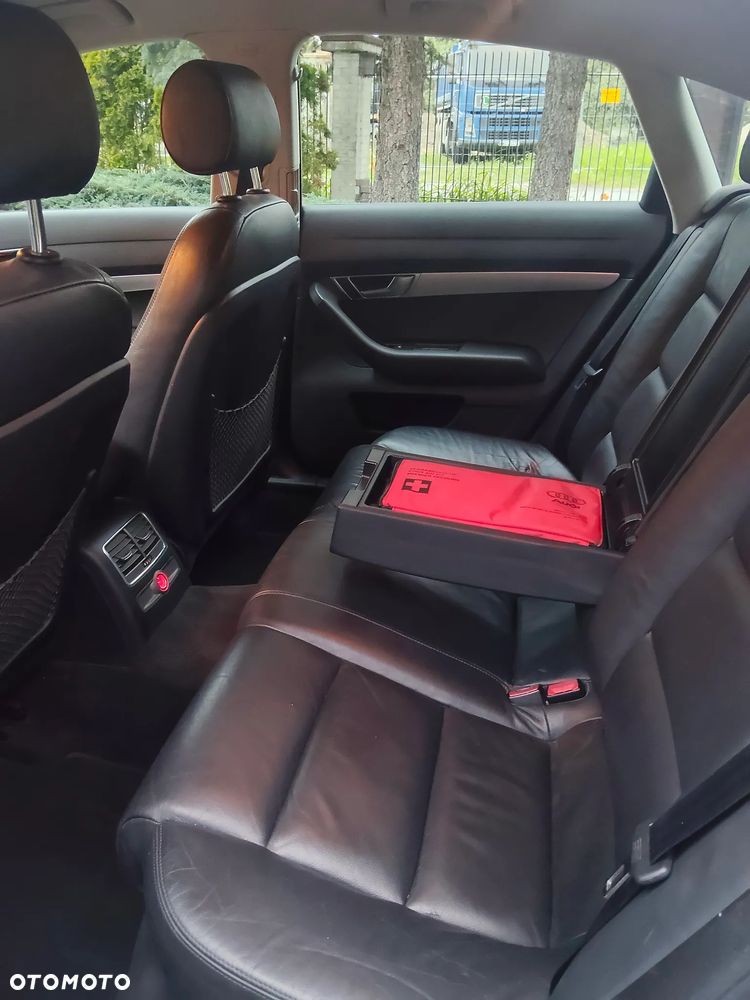Audi A6 Limousine 2.4 - 27