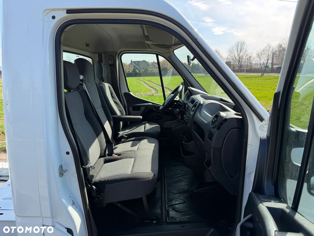 Renault Master * 2.3 / 165KM * Długa rama do zabudowy * Rozstaw osi: 4.3m * - 32