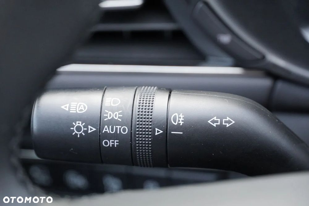 Mazda 3 2.0 mHEV Exclusive Line - 19