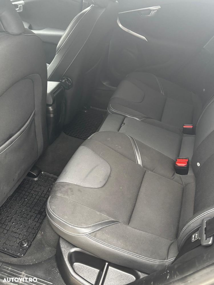 Volvo V40 D4 You - 9