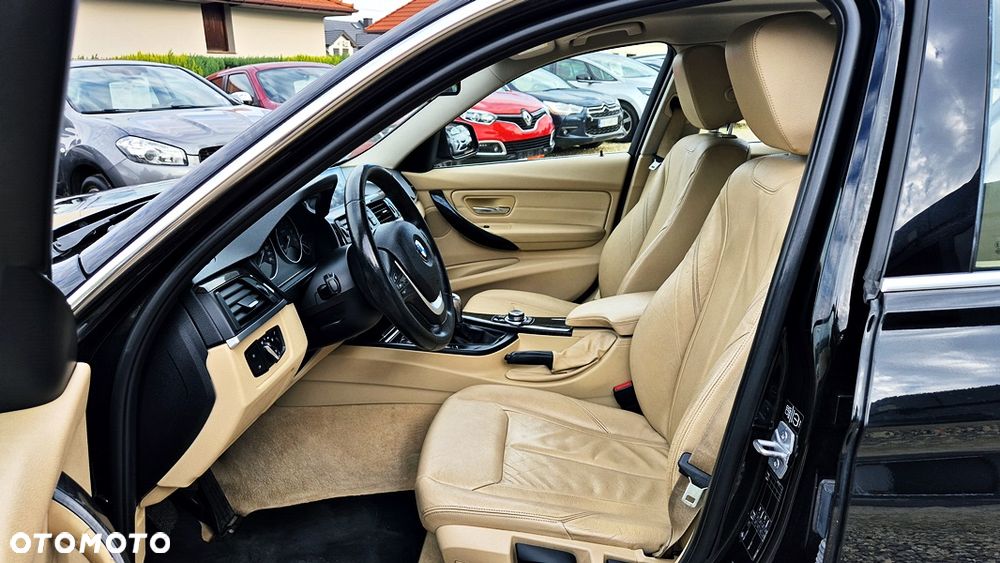 BMW Seria 3 320i Efficient Dynamics Edition Luxury Line - 31
