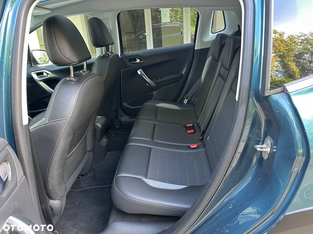 Peugeot 2008 1.2 Pure Tech Allure S&S EAT6 - 16