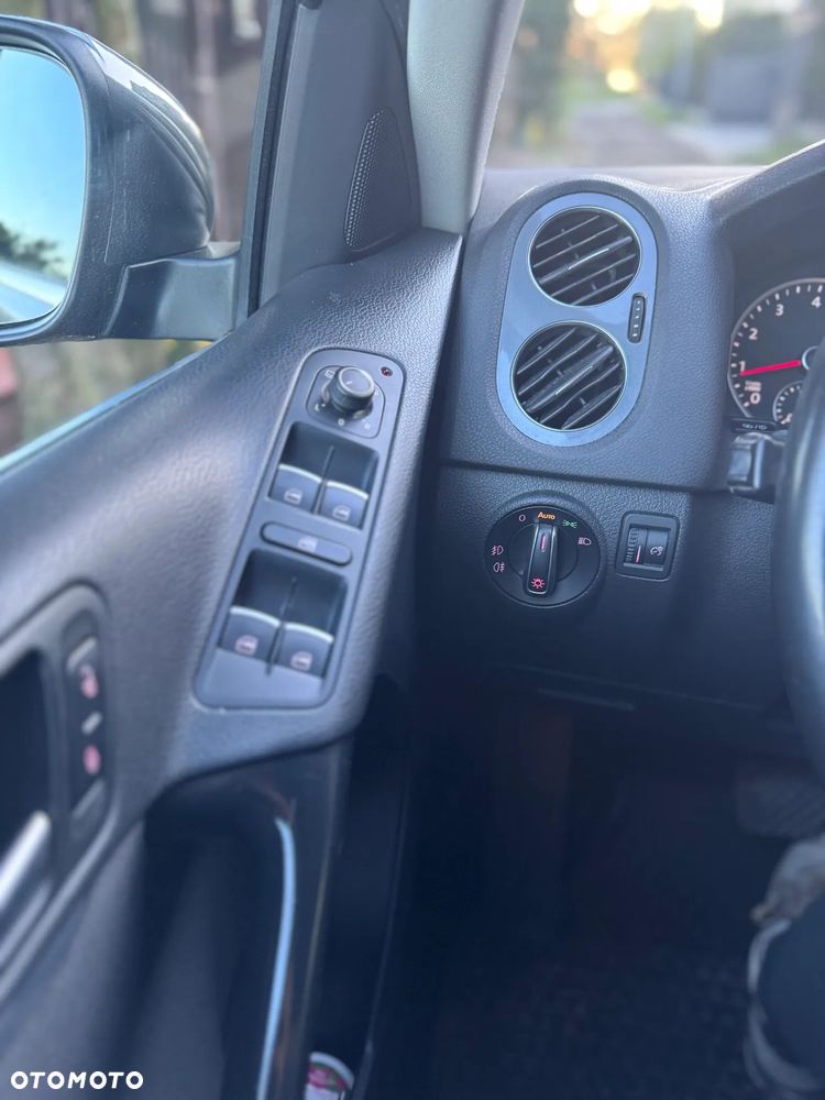Volkswagen Tiguan 1.4 TSI Sport&Style DSG - 20
