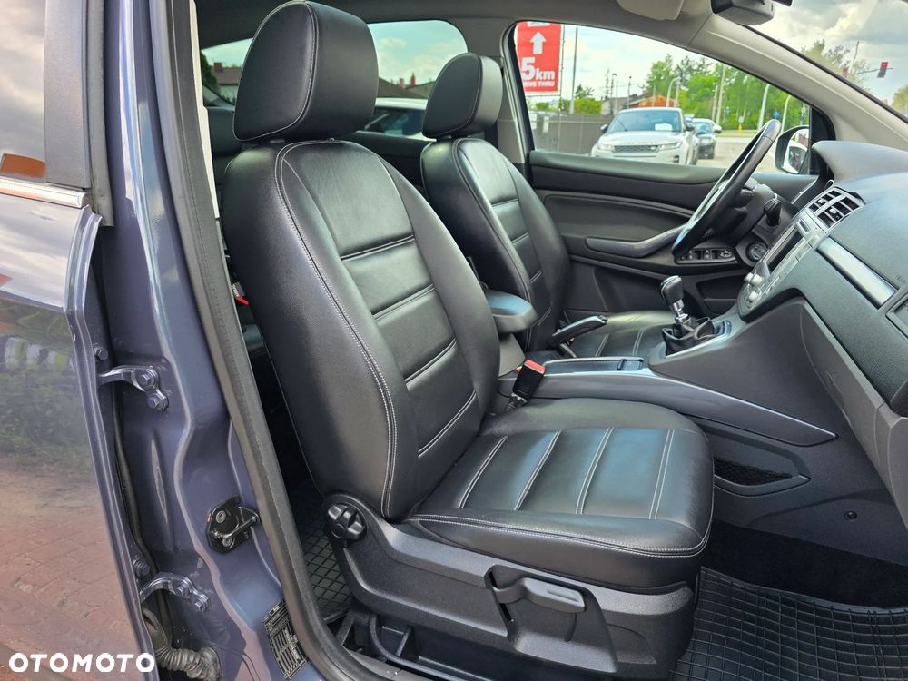 Ford Kuga 2.0 TDCi 4x4 Titanium - 12