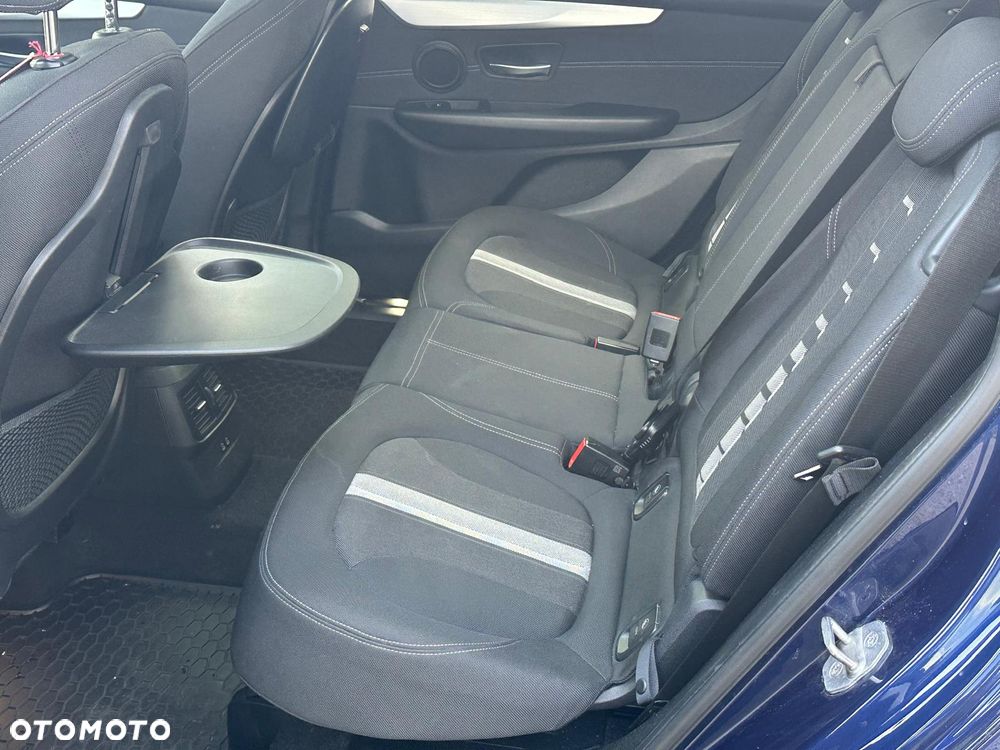 BMW Seria 2 220d xDrive Advantage - 17