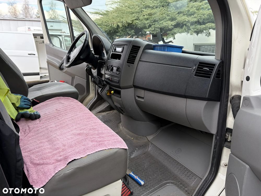 Volkswagen CRAFTER - 9