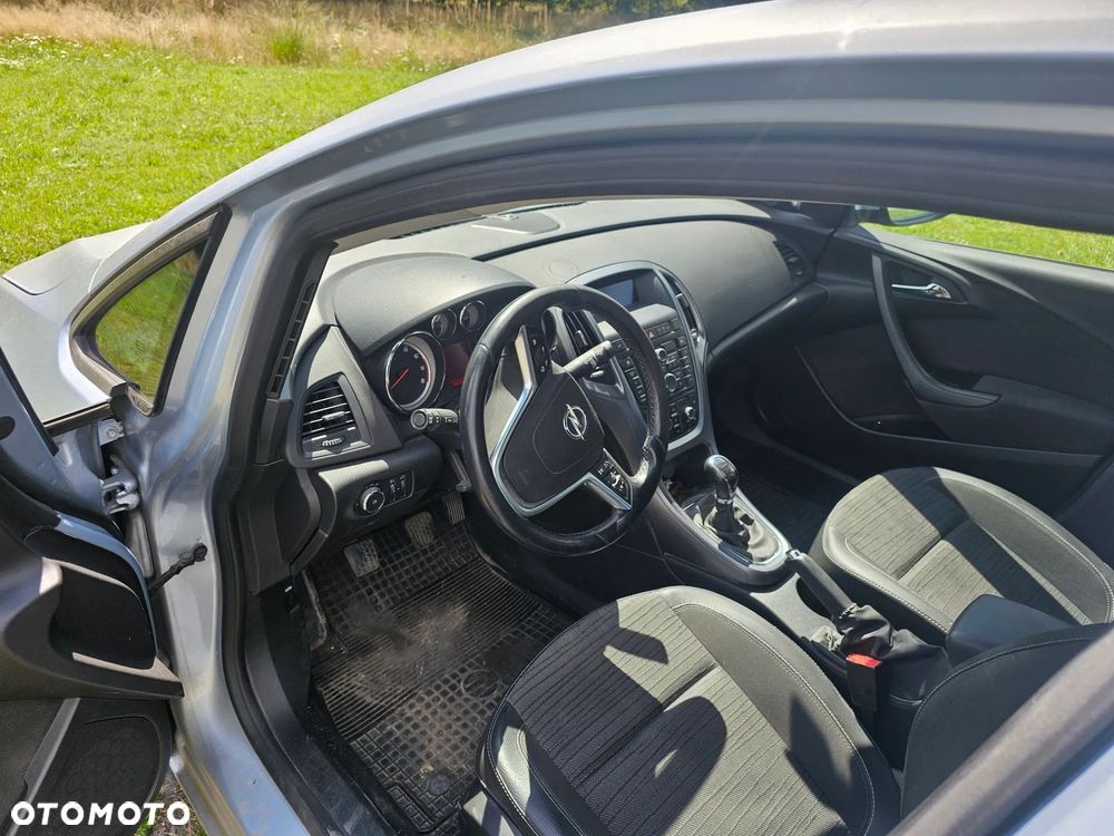 Opel Astra 1.4 T EU6 - 10