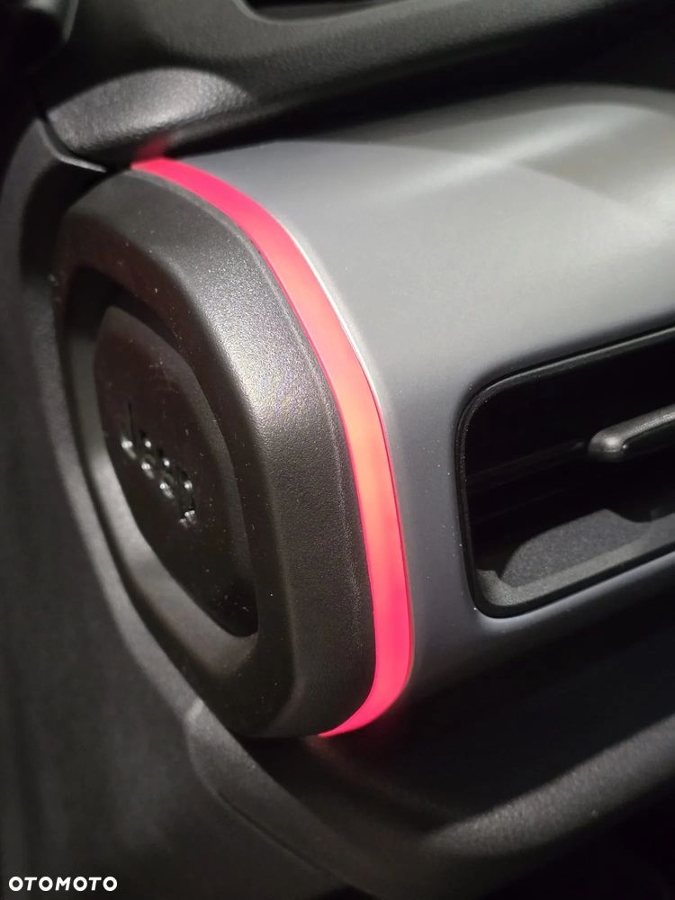 Jeep Avenger 1.2 T3 mHEV Overland 4xe eDCT6 - 22