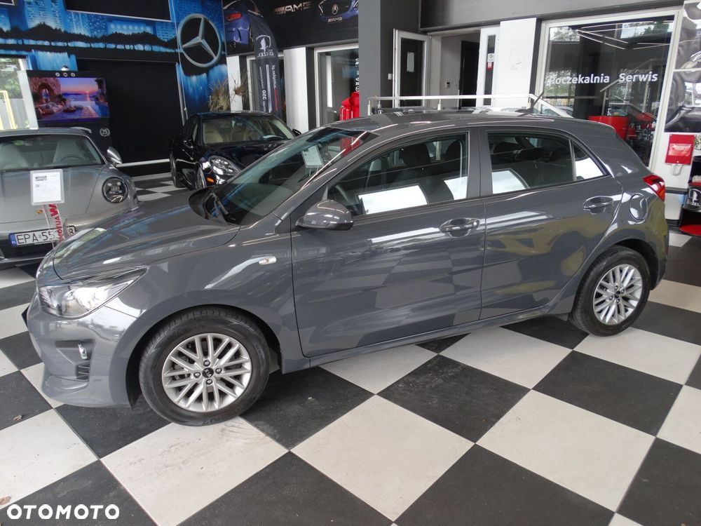 Kia Rio - 3