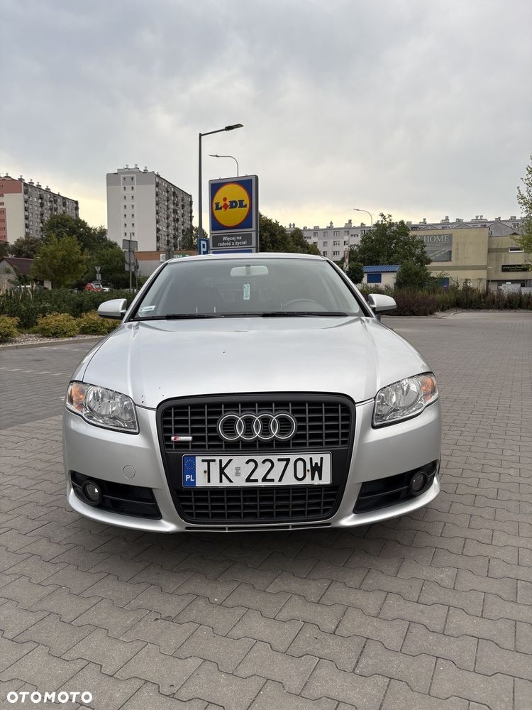 Audi A4 Limousine