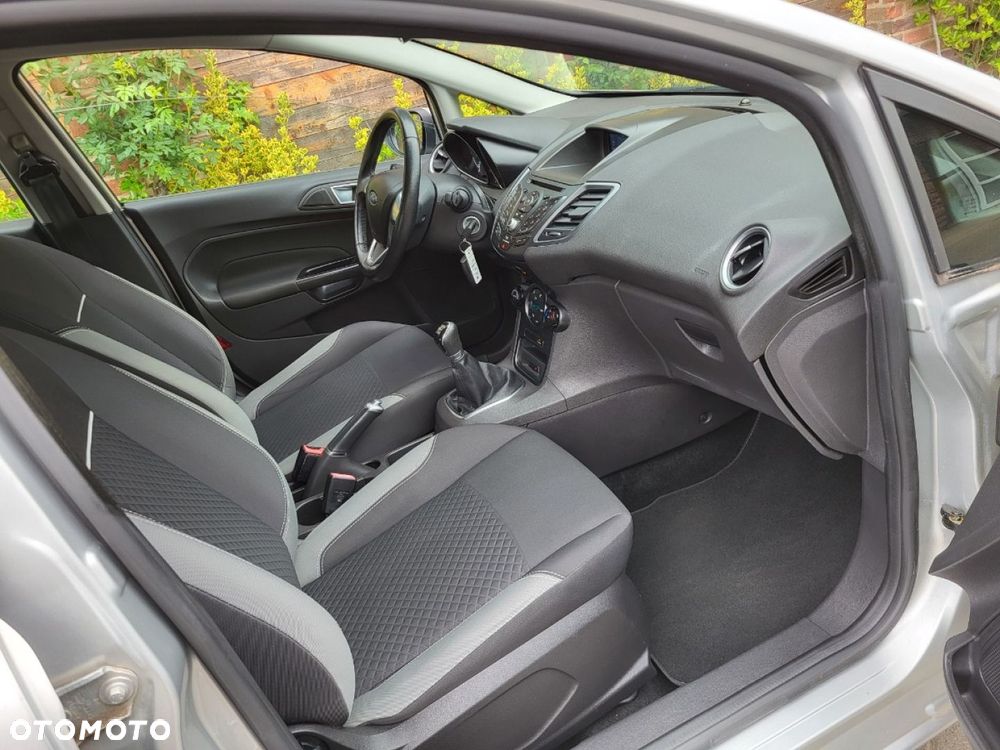 Ford Fiesta - 10