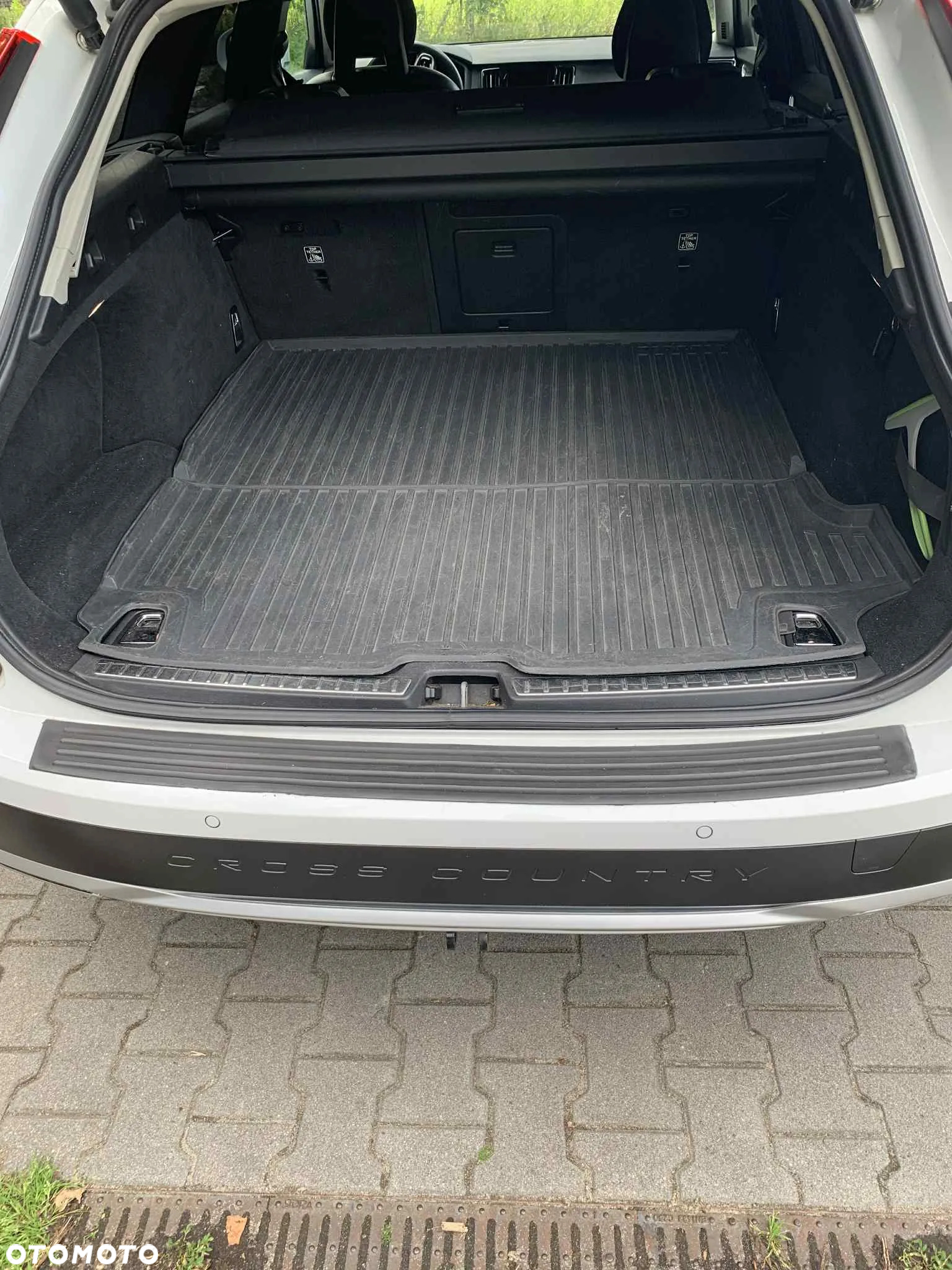 Volvo V90 Cross Country - 15