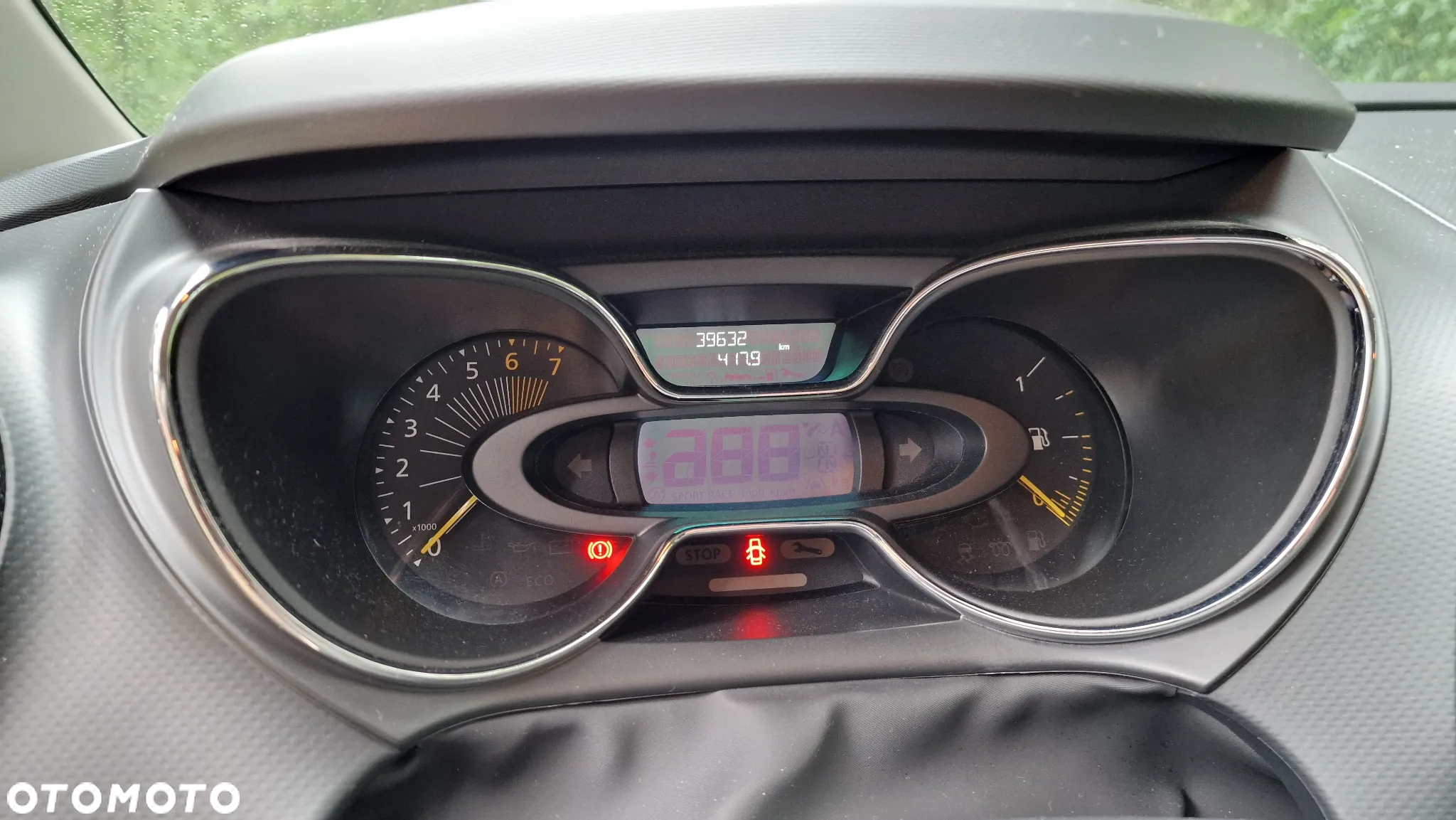 Renault Captur 1.2 TCe Intens EDC - 8