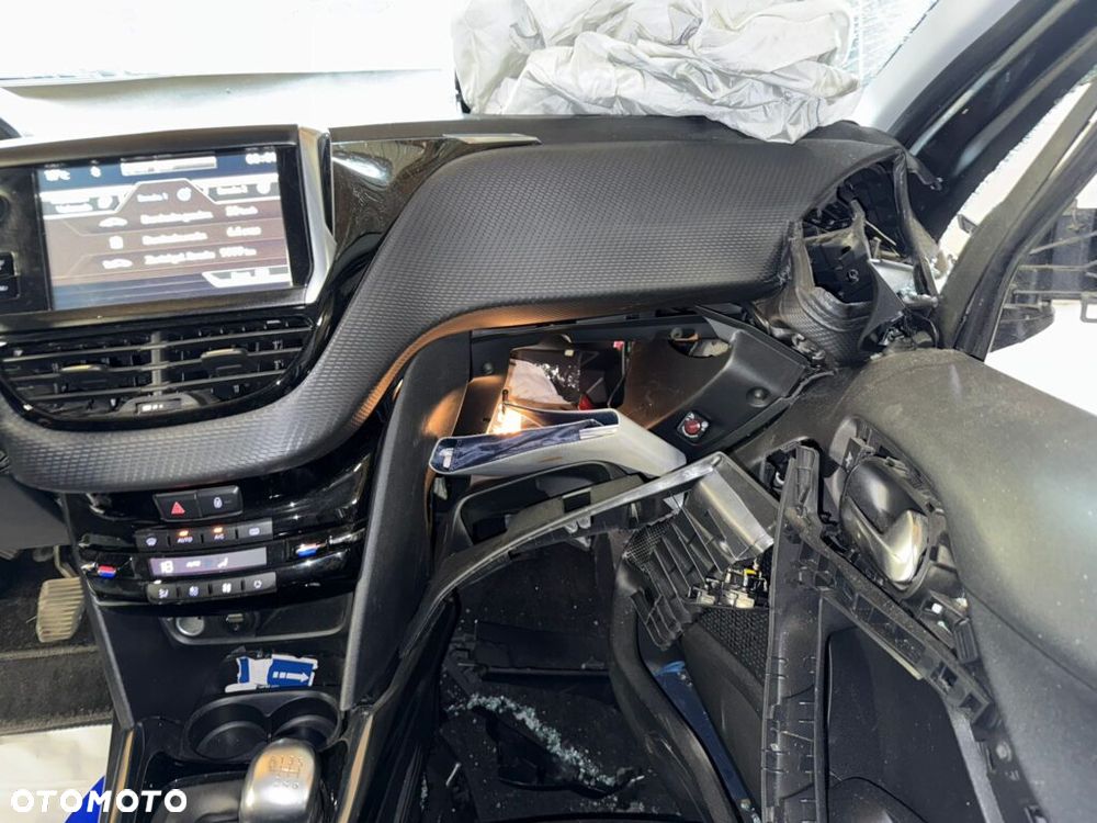 Peugeot 2008 e-HDi FAP 115 STOP & START Allure - 14