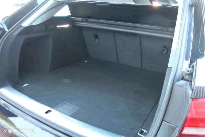 Audi A4 Avant 2.0 TDI Advance - 41