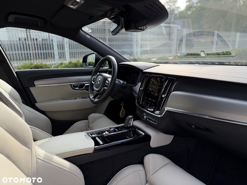 Volvo S90 - 18