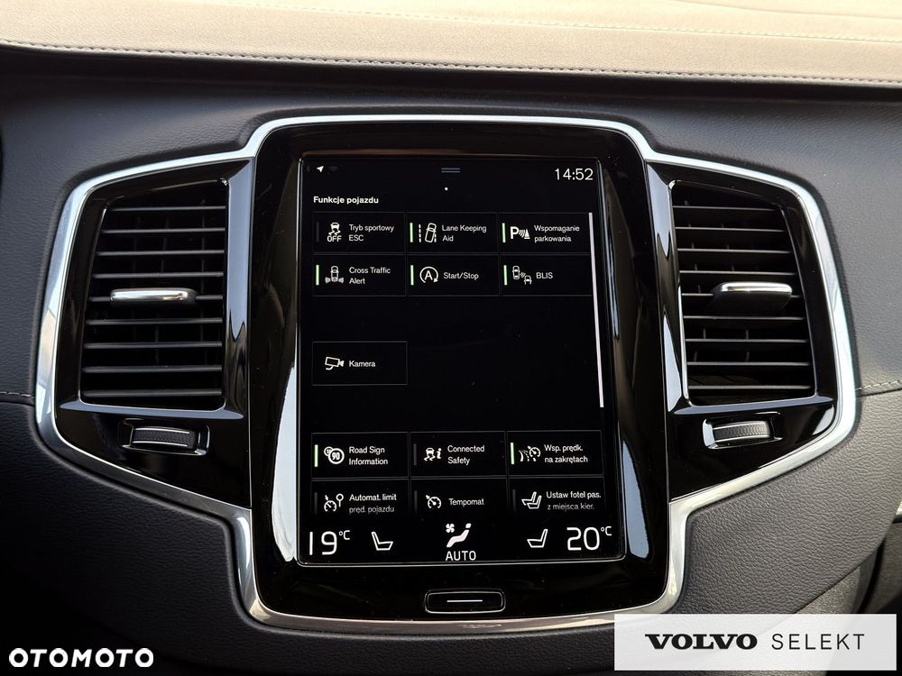 Volvo XC 90 - 30