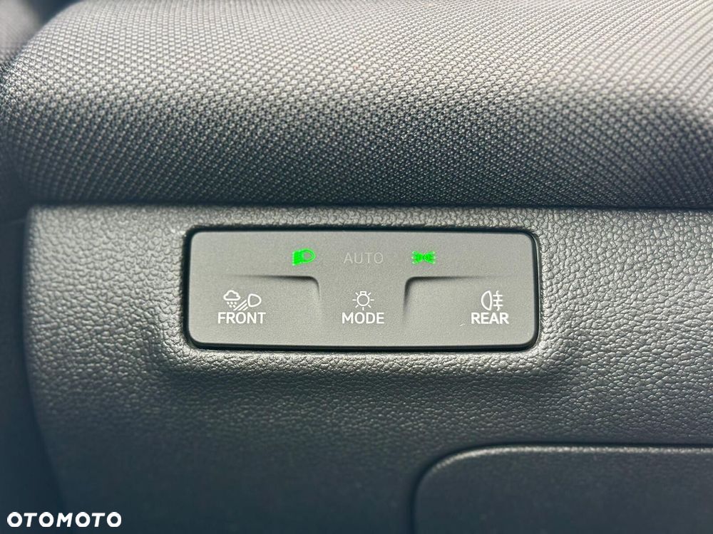 Volkswagen T-Roc - 25