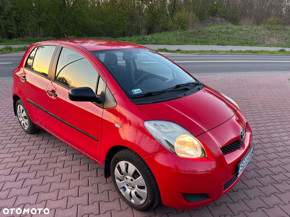 Toyota Yaris 1.33 2010 - 1