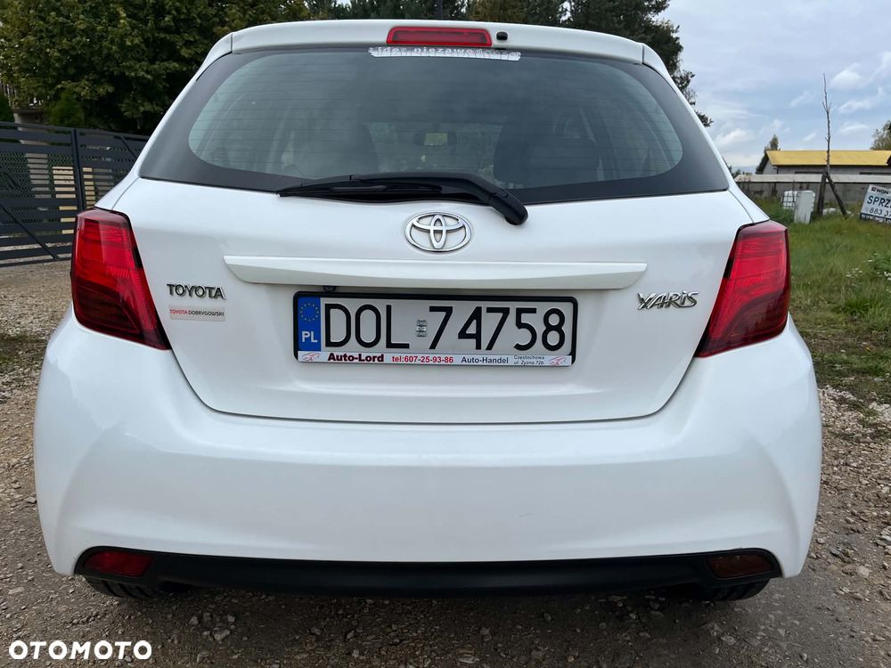 Toyota Yaris 2016 photo 3