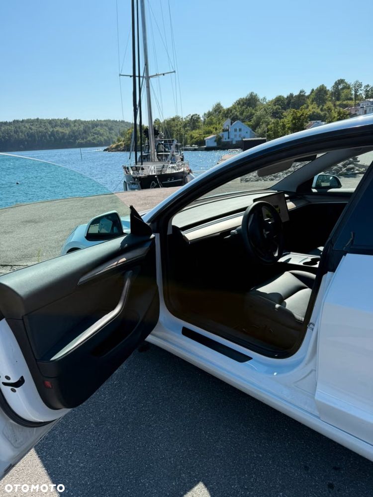 Tesla Model 3 Langstreckenbatterie Allradantrieb Dual Motor - 15