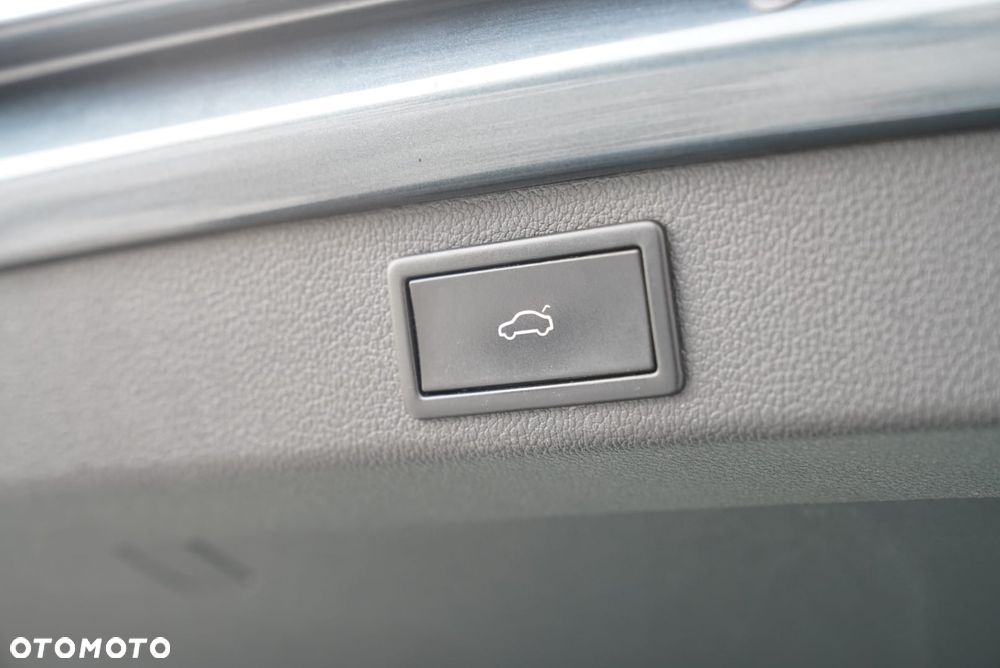 Skoda Superb 2.0 TDI SCR Style DSG - 23