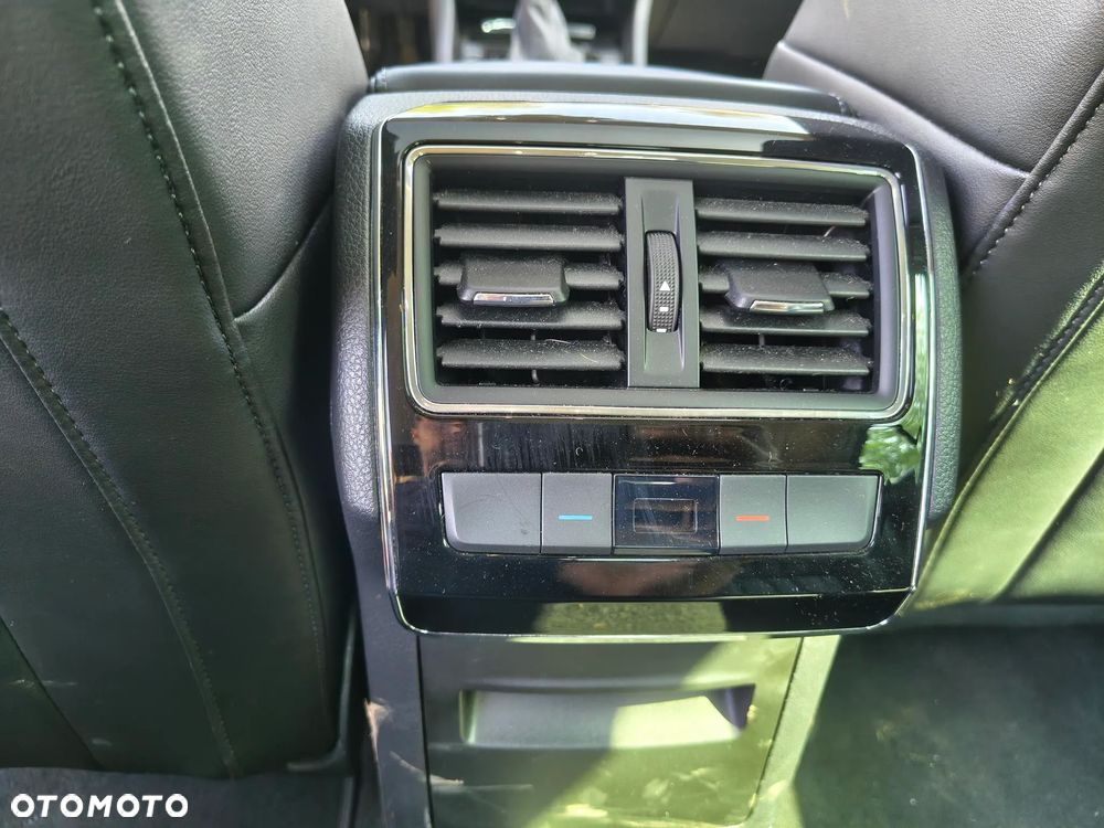 Skoda Superb 1.4 TSI Plug-In Hybrid L&K DSG - 21