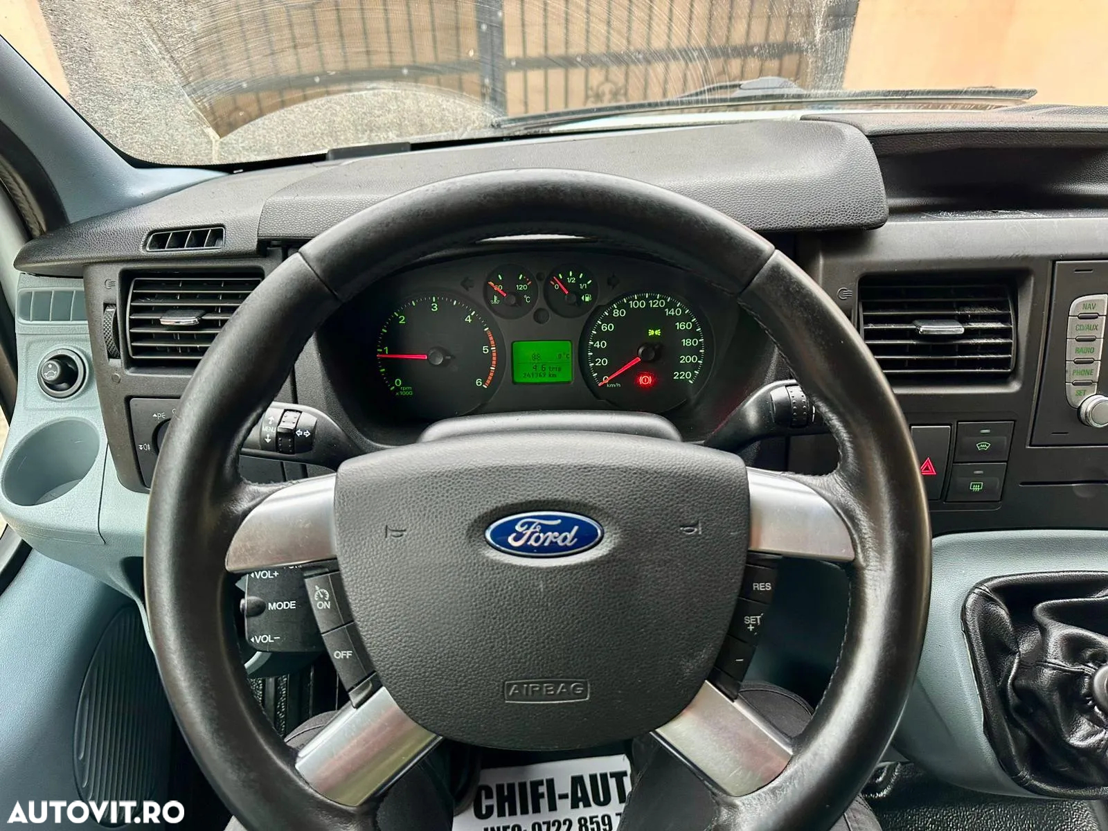 Ford Transit - 10
